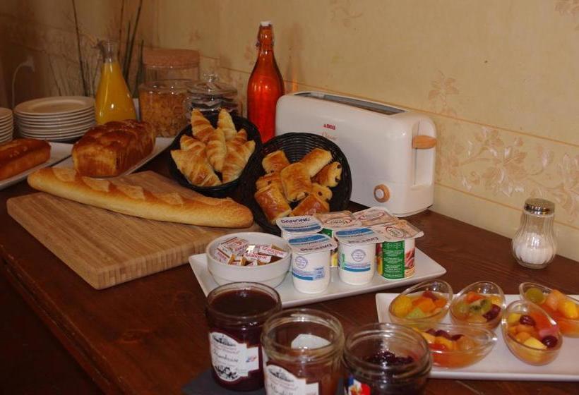 Отель Hôtel Rapin