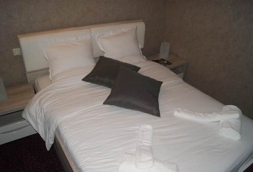 호텔 Le Relais Du Prieure