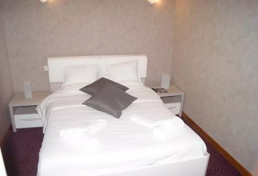 ホテル Le Relais Du Prieure