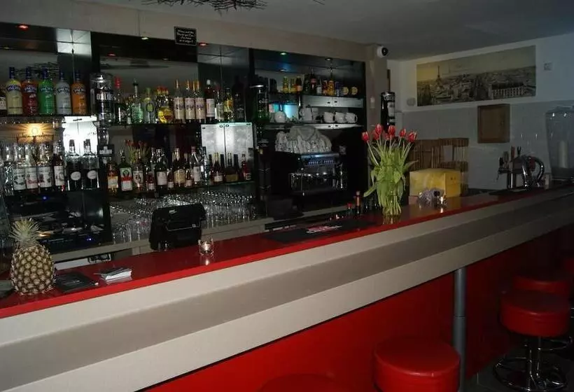 ホテル Le Relais Du Prieure