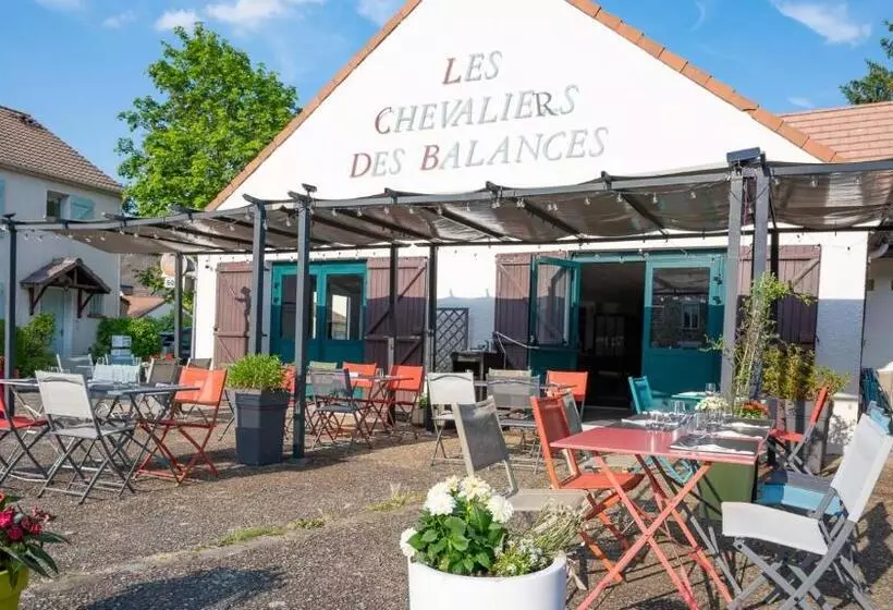 Hotel Les Chevaliers Des Balances