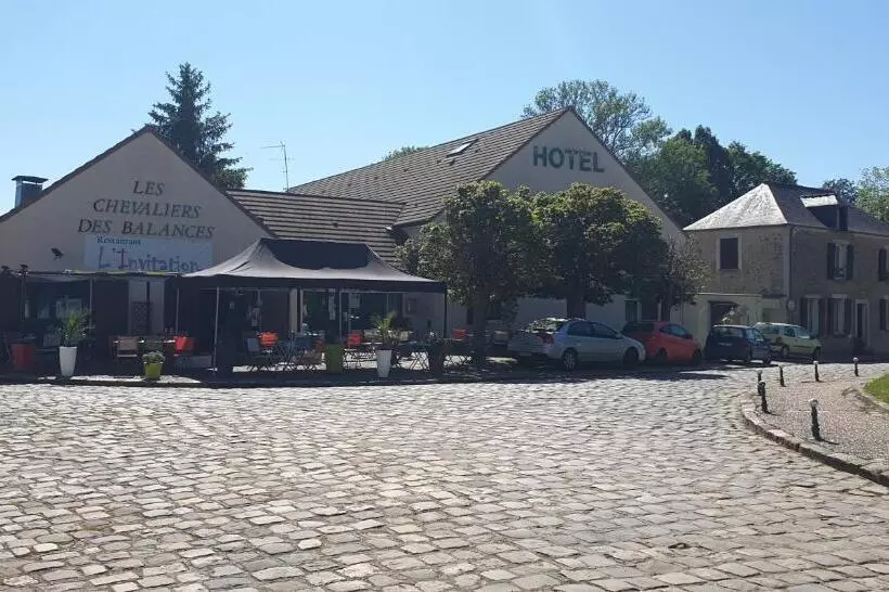 Hotel Les Chevaliers Des Balances