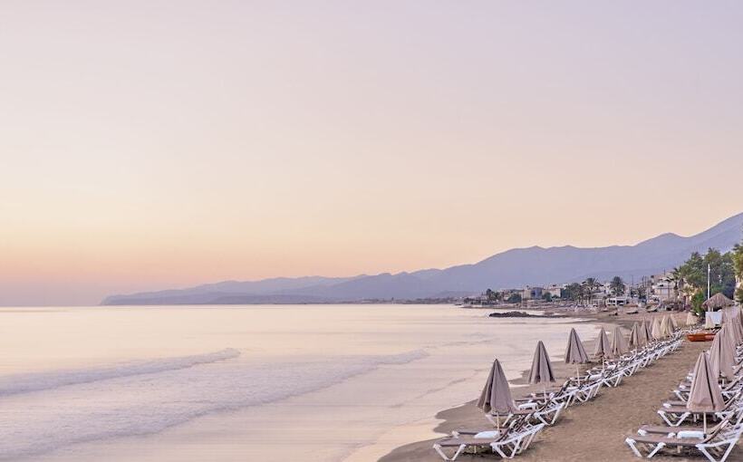 Maistrali Sea View Apartments