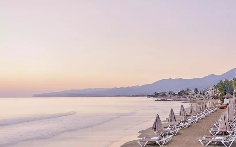 Maistrali Sea View Apartments