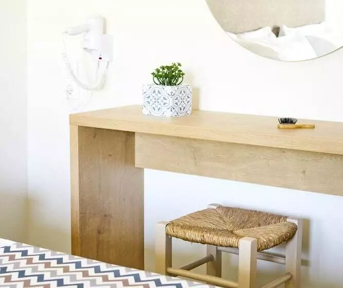 Maistrali Sea View Apartments