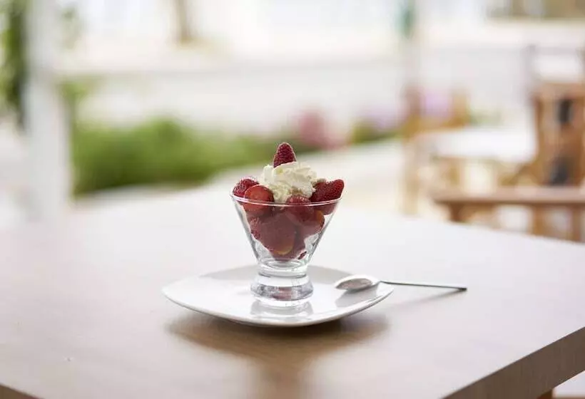 Maistrali Sea View Apartments