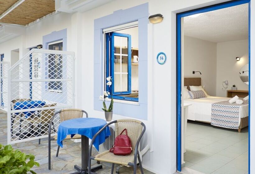 Maistrali Sea View Apartments