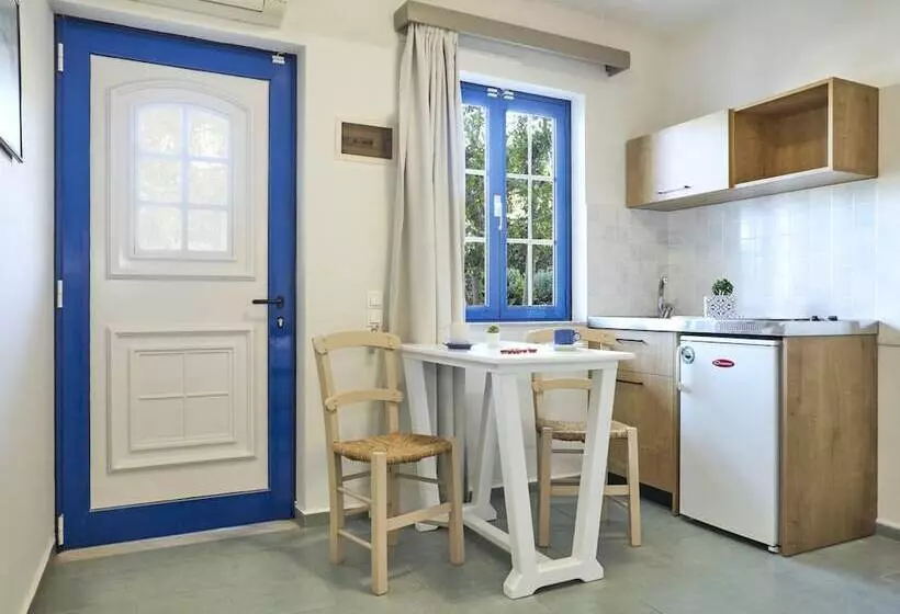 Maistrali Sea View Apartments