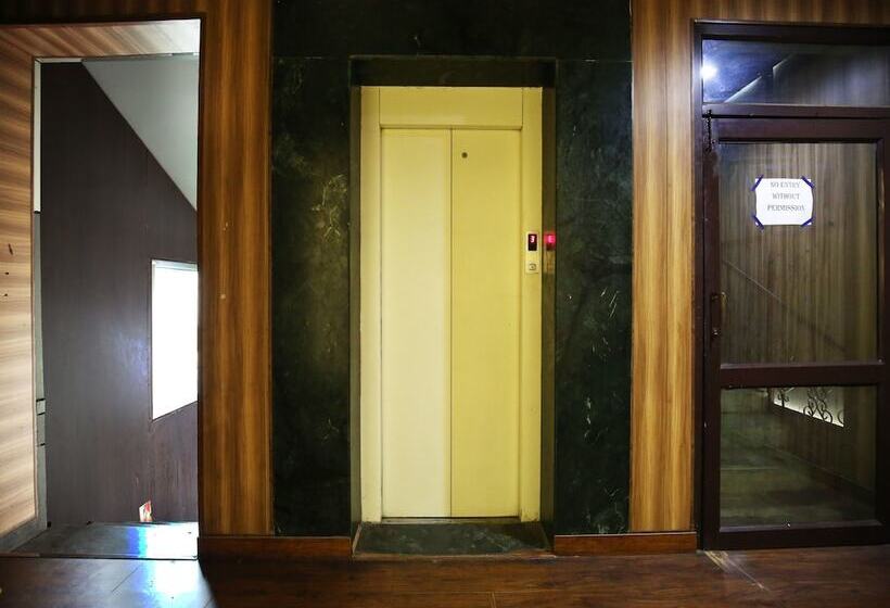 Oyo 1732 Hotel The Days Inn