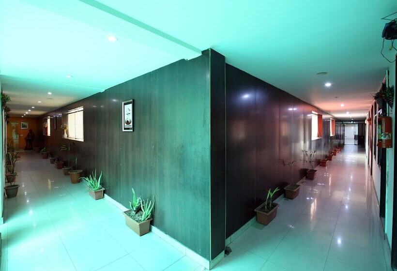 Oyo 1732 Hotel The Days Inn