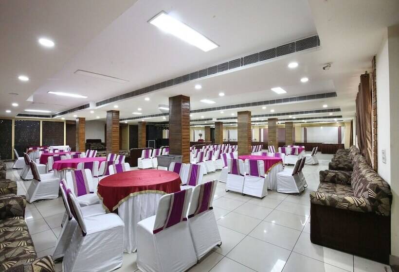 Oyo 1732 Hotel The Days Inn