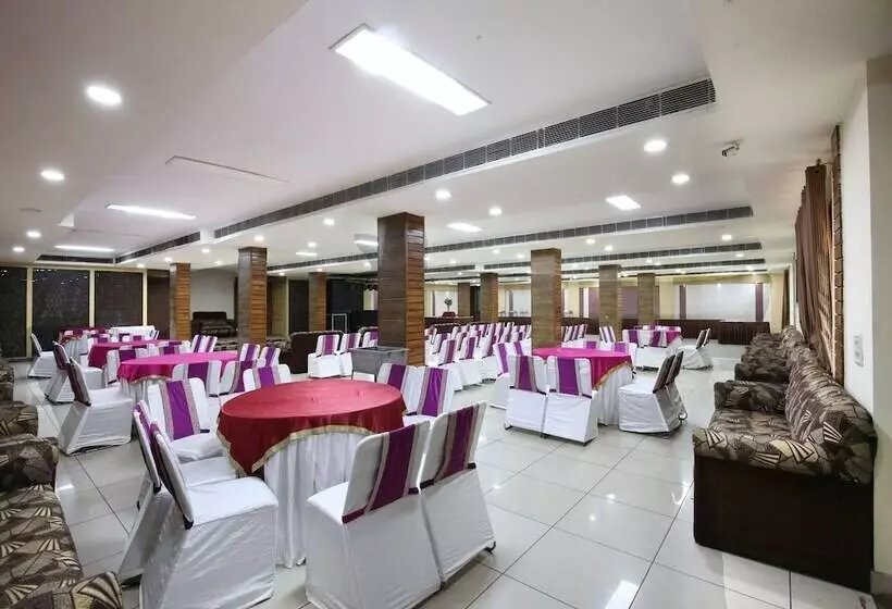 Oyo 1732 Hotel The Days Inn