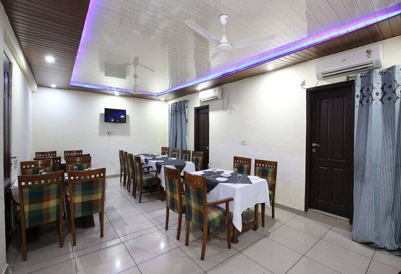 Oyo 1732 Hotel The Days Inn