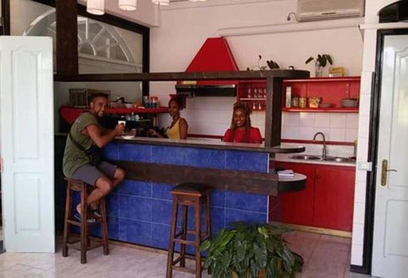 پانسیون Holiday B&b