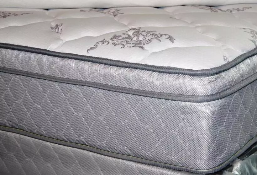 American Motel   Lenoir