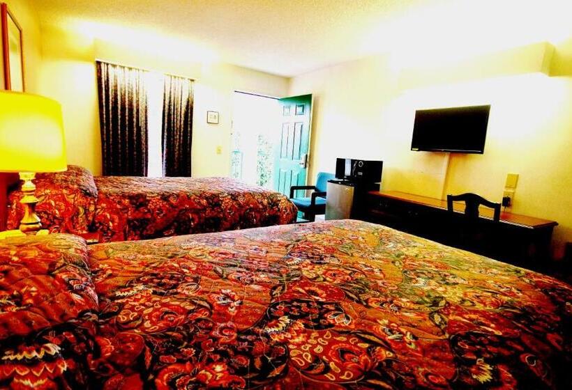 American Motel   Lenoir