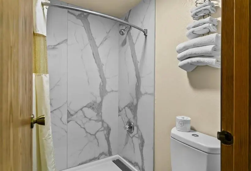 Hotelli Americas Best Value Inn Martinsburg