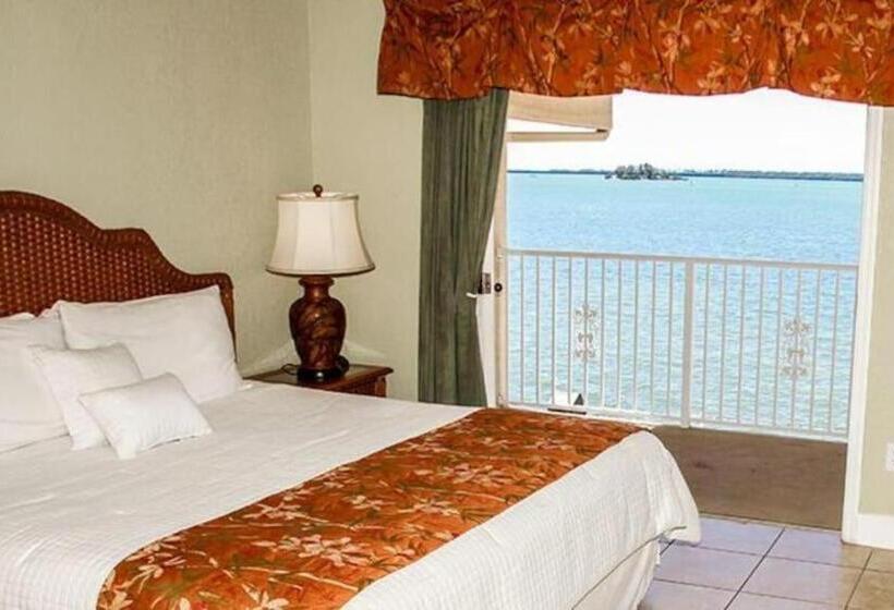 Отель Beso Del Sol Resort