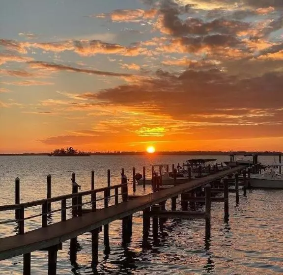 호텔 Beso Del Sol Resort