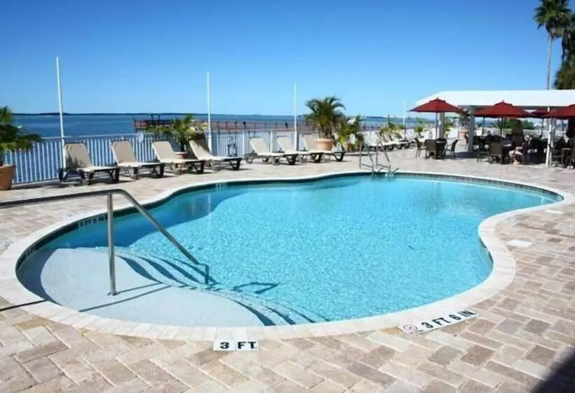 호텔 Beso Del Sol Resort