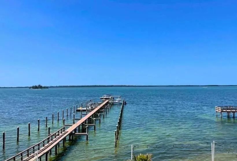 호텔 Beso Del Sol Resort