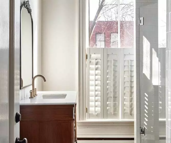 Hotelli Blind Tiger Portland   Carleton Street