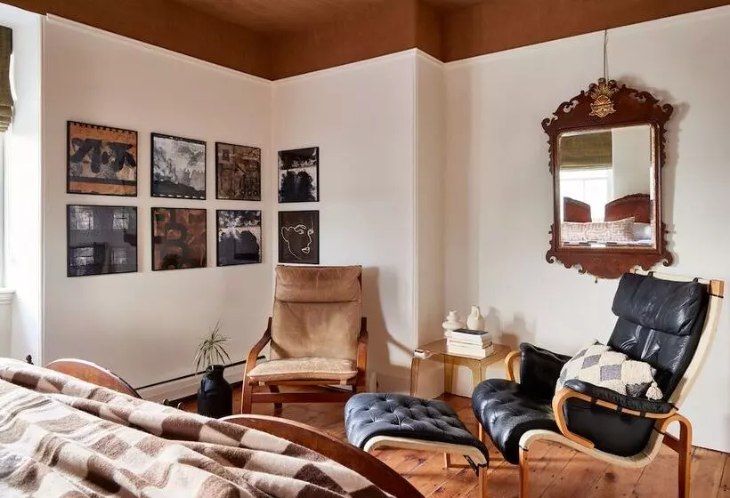 Hotelli Blind Tiger Portland   Carleton Street