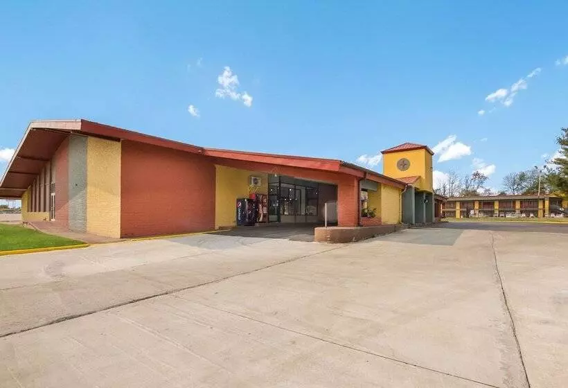 Отель One Life Studios