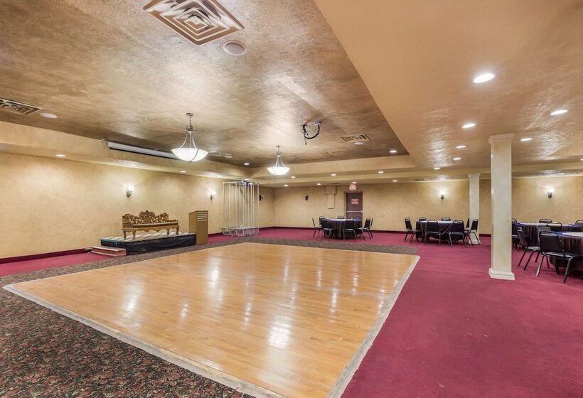 هتل One Life Studios