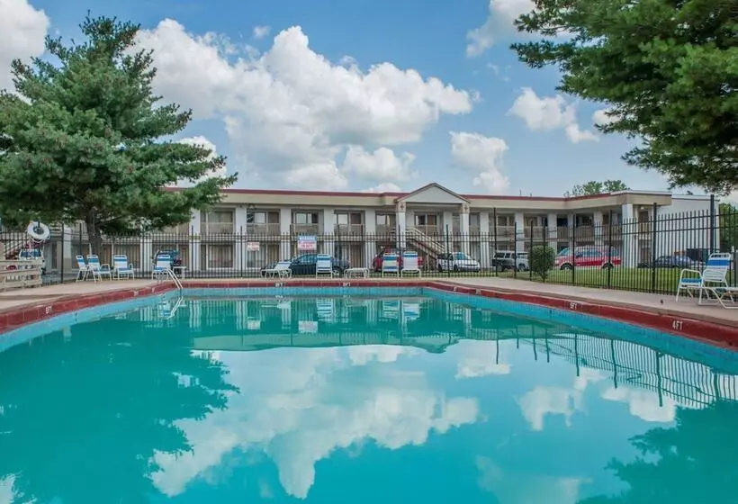 Отель One Life Studios