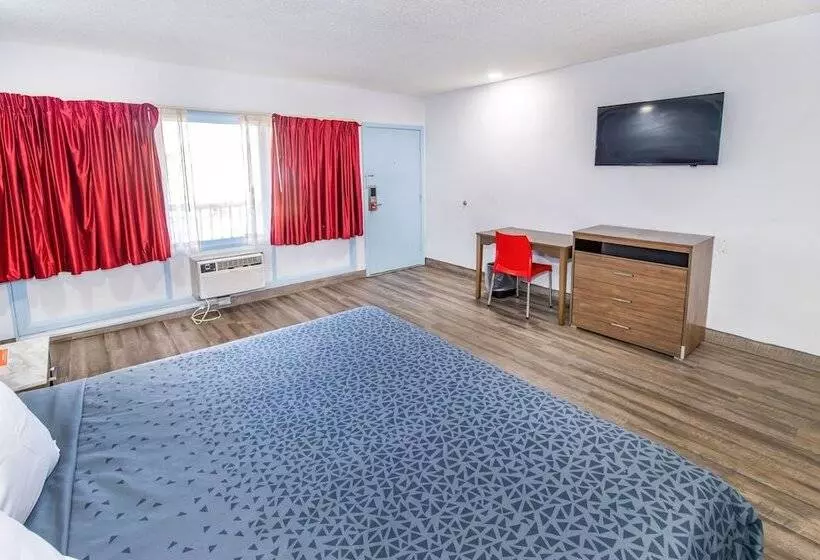 Отель One Life Studios