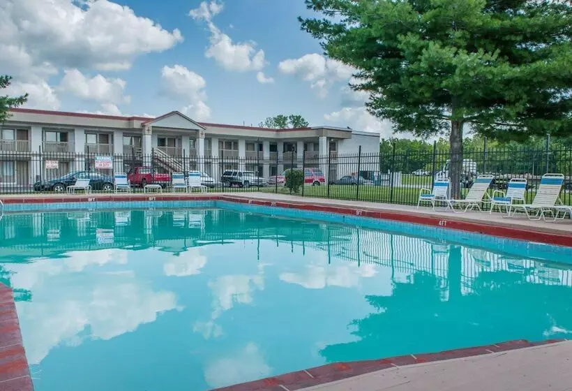 Отель One Life Studios