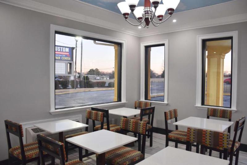 ホテル Surestay By Best Western Huntsville University Area