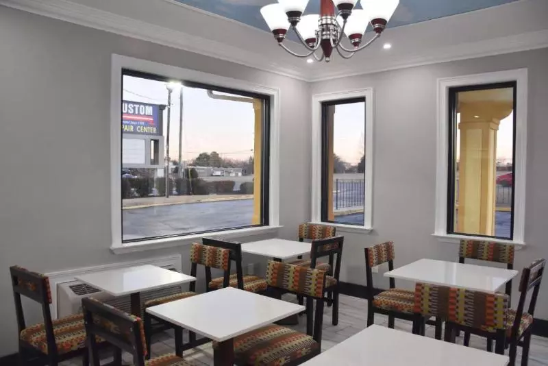 בית מלון כפרי Surestay By Best Western Huntsville University Area