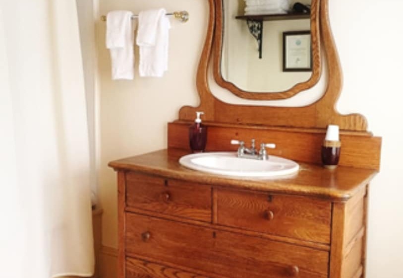 فندق Inn At The Canal Bed & Breakfast