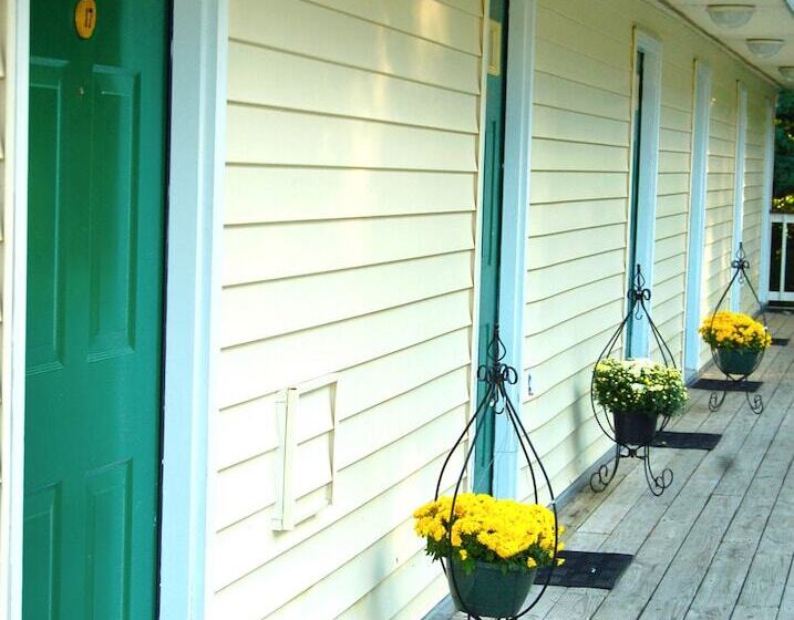 酒店 Inn On The Hill