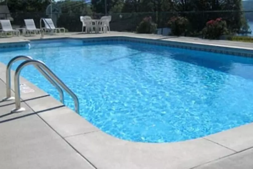 בית מלון כפרי Inn On The Hill