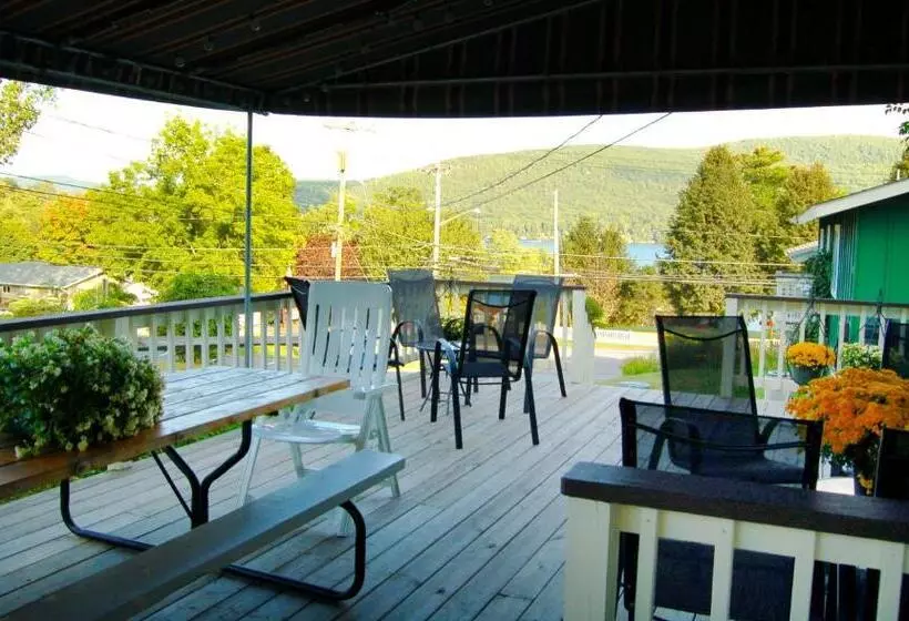 בית מלון כפרי Inn On The Hill