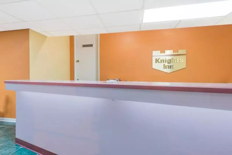 酒店 Knights Inn Berea