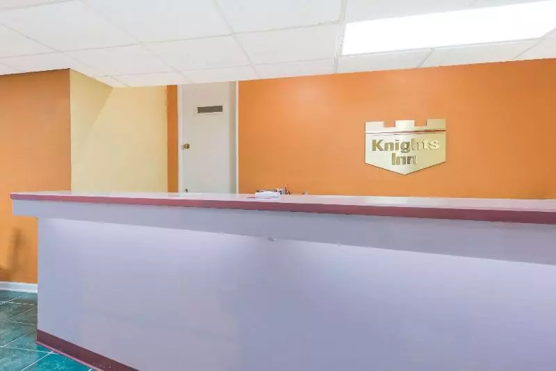 酒店 Knights Inn Berea
