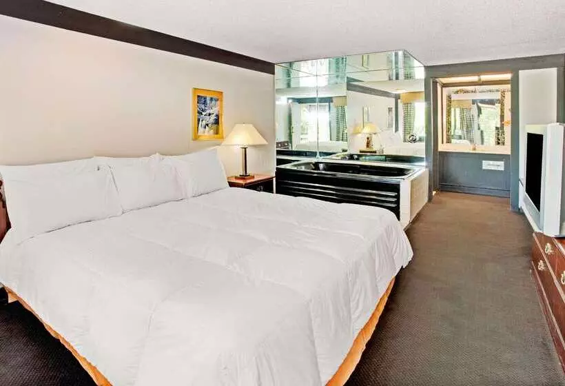 Отель Knights Inn Indianapolis