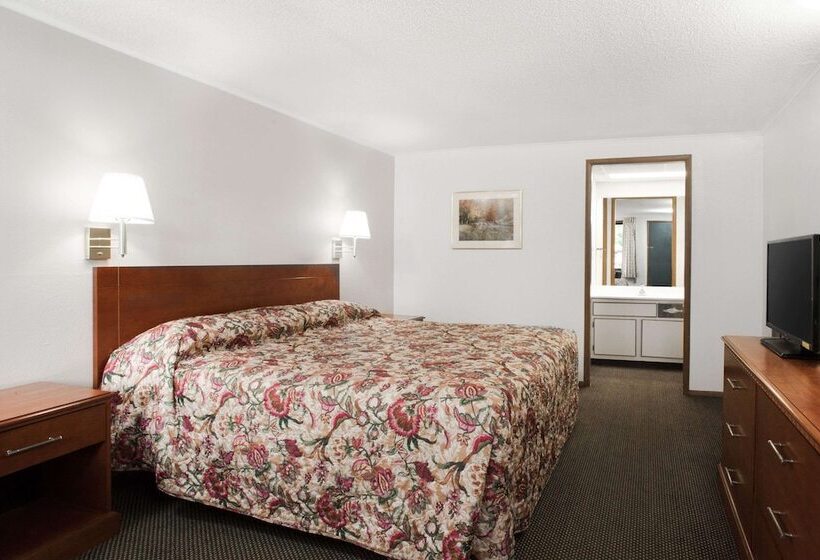 Отель Knights Inn Pittston