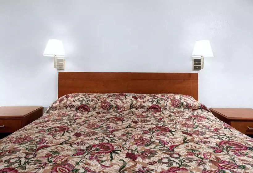 酒店 Knights Inn Pittston