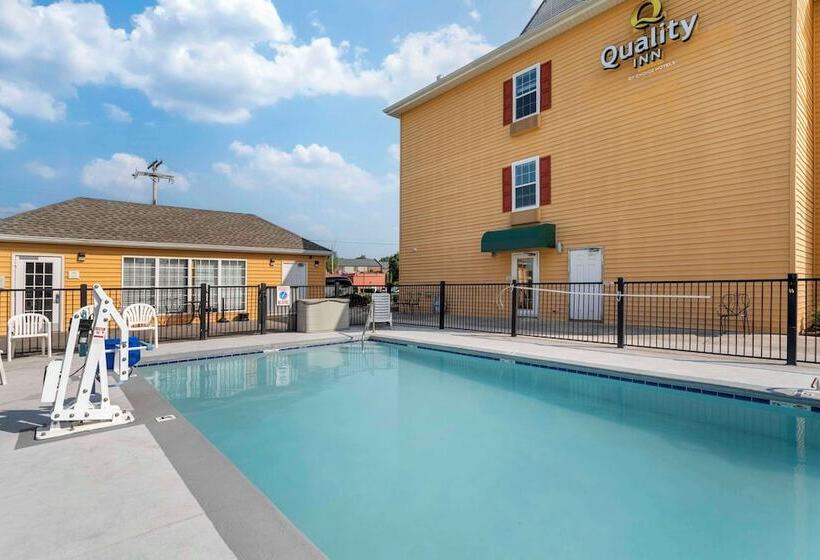 Отель Quality Inn Oak Ridge