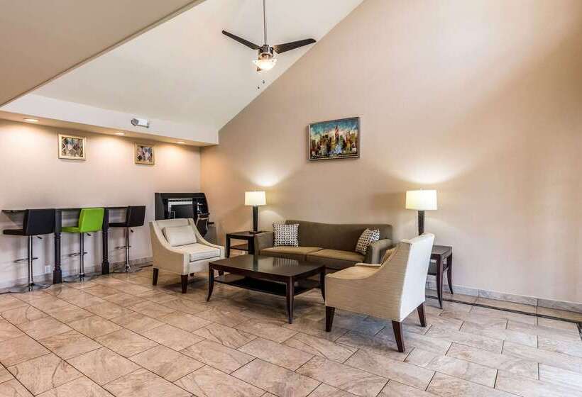 فندق Quality Inn University Area