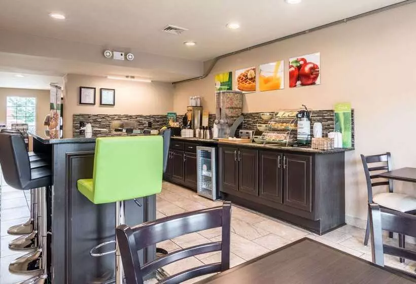 호텔 Quality Inn University Area