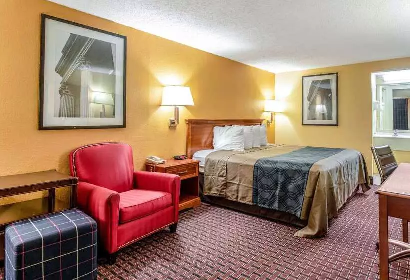 בית מלון כפרי Rodeway Inn