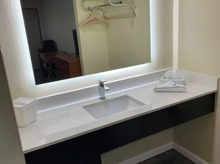 Отель Rodeway Inn Sacramentouniversity Area