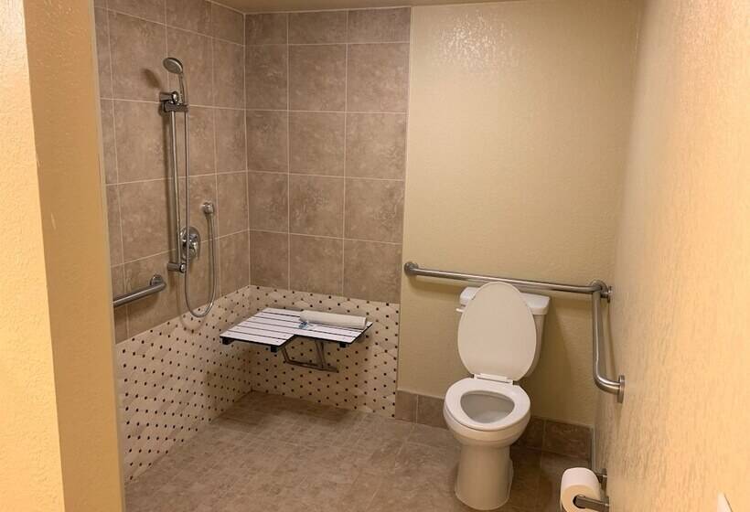 هتل Rodeway Inn Sacramentouniversity Area