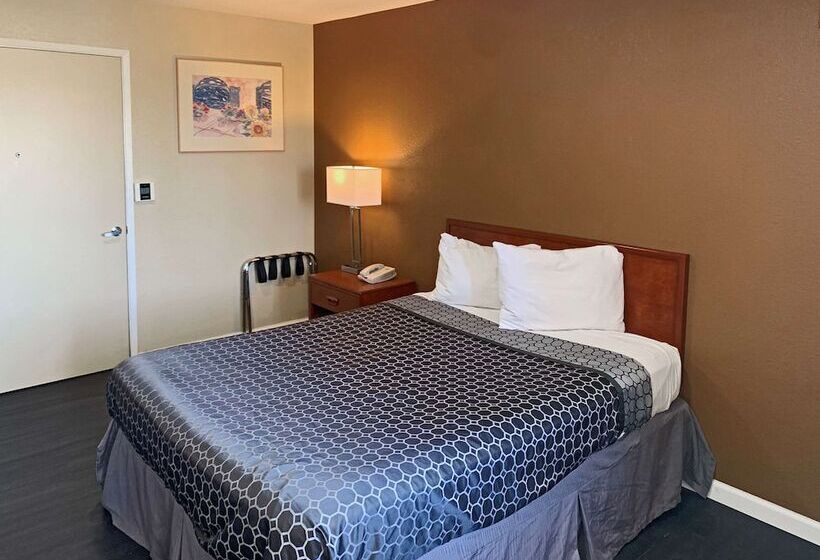 هتل Rodeway Inn Sacramentouniversity Area